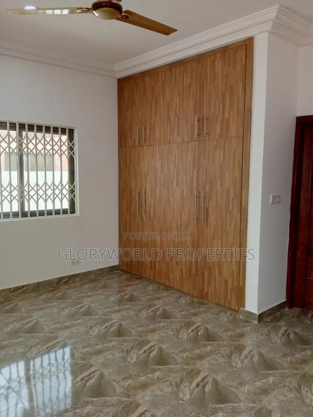 3bdrm House in Spintex for sale · Photo 8