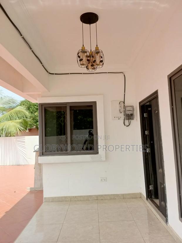 3bdrm House in Spintex for sale · Photo 2