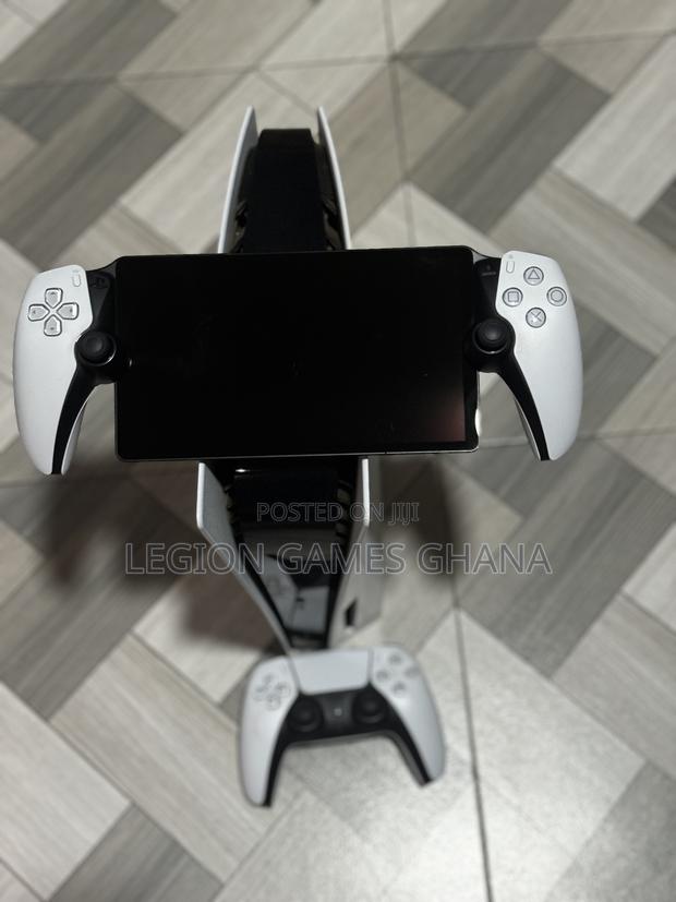 PS5 and Playstation Portal Combo · Photo 3