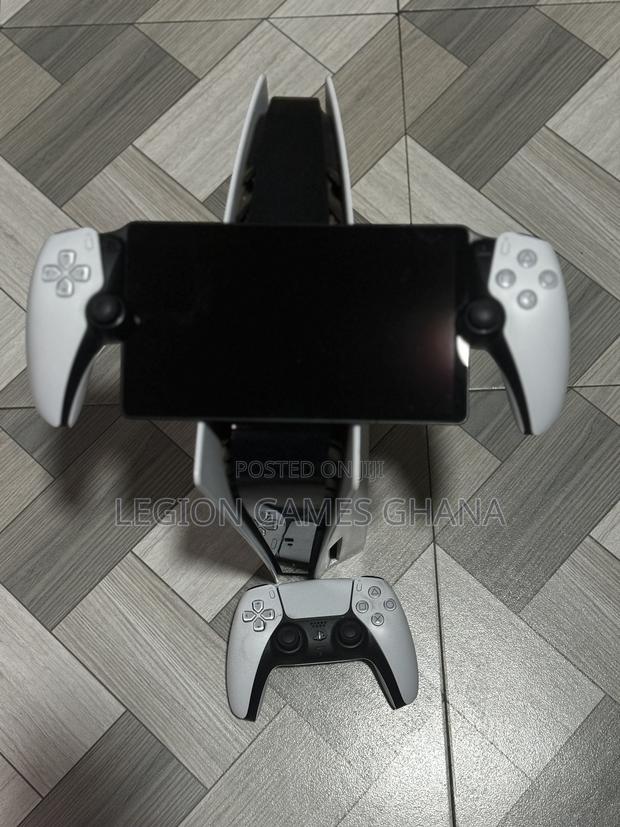 PS5 and Playstation Portal Combo · Photo 1