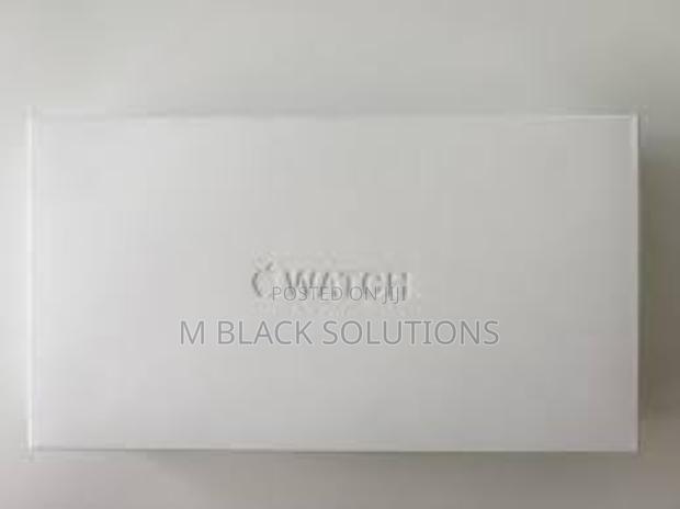 Apple Watch Ultra 2 GPS/Cellular 49mm · Photo 2