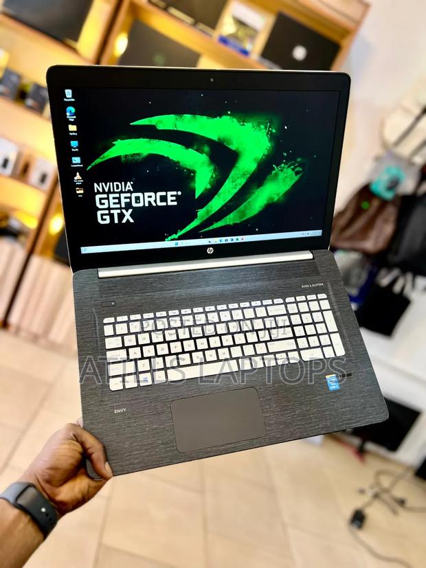 Laptop HP Envy 17 16GB Intel Core I7 SSD 256GB · Photo 5
