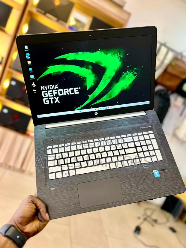 Laptop HP Envy 17 16GB Intel Core I7 SSD 256GB · Photo 6