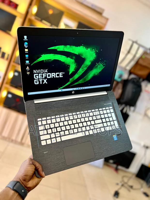 Laptop HP Envy 17 16GB Intel Core I7 SSD 256GB · Photo 7