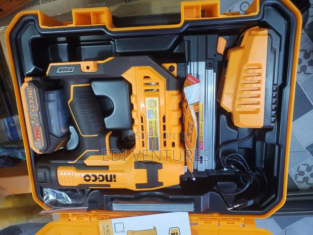 Ingco Lithium Brad Nailer KIT Cbnli3508 · Photo 1