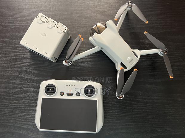 Dji Mini 3 Fly More With Smart Controller · Photo 1
