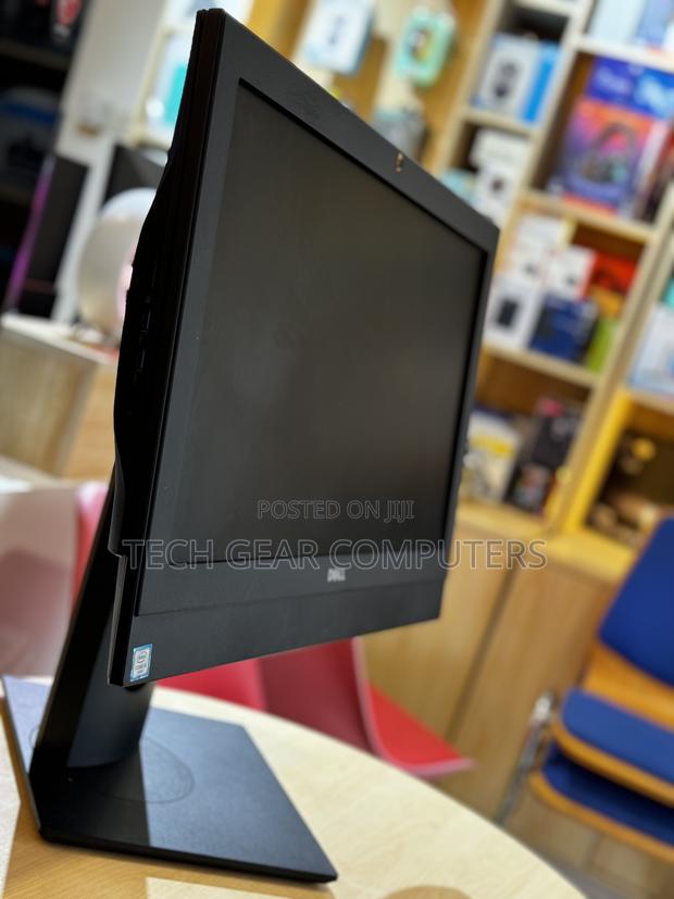 Dell Optiplex 3240 All-in-One 8GB Intel Core I5 SSD 256GB · Photo 4