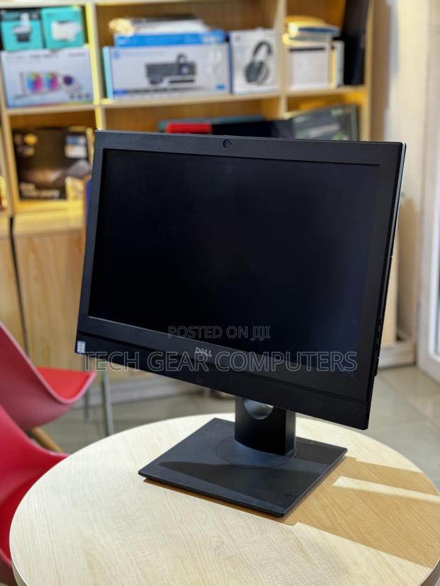 Dell Optiplex 3240 All-in-One 8GB Intel Core I5 SSD 256GB · Photo 1