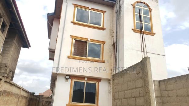 8bdrm Apartment in Fredimens Real, Kumasi Metropolitan for sale · Photo 1
