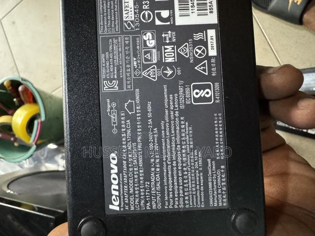 Lenovo Gaming Charger 170 Watts · Photo 2