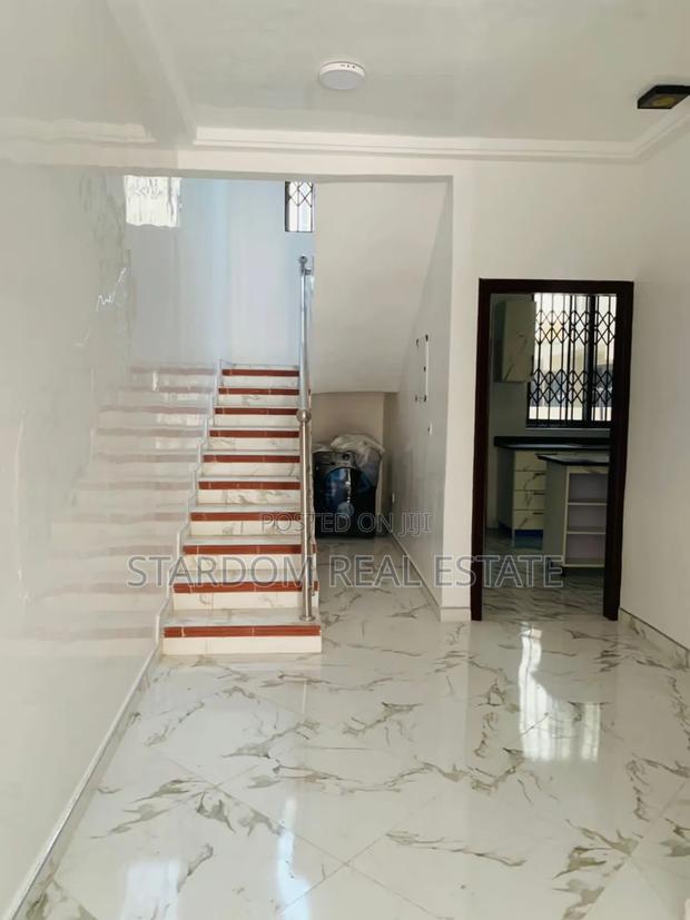 3bdrm Duplex in Oyarifa for rent · Photo 7