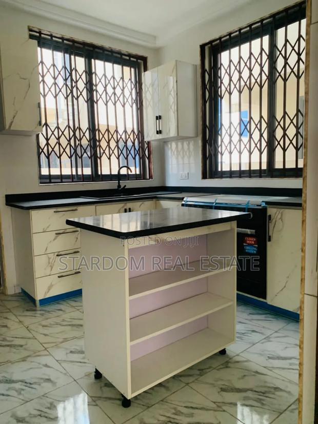 3bdrm Duplex in Oyarifa for rent · Photo 2