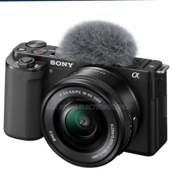 Sony ZV-E10 Mirrorless Camera With 16-50mm Lens. · Photo 1