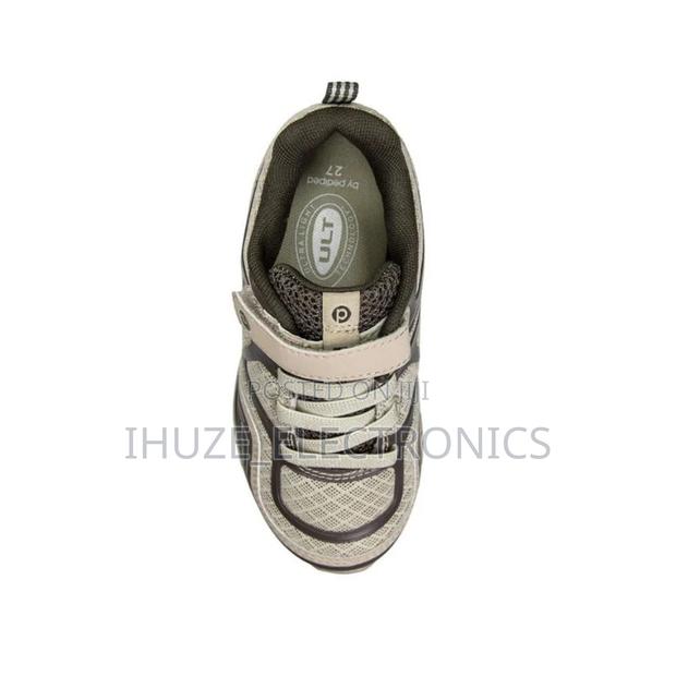 Kids Unisex Footwear (Size 33) · Photo 4