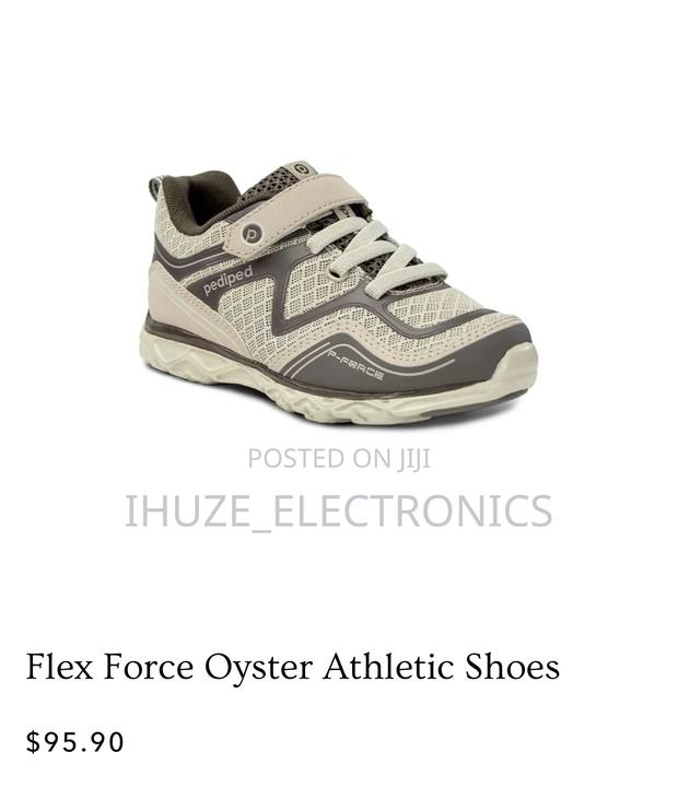 Kids Unisex Footwear (Size 33) · Photo 1