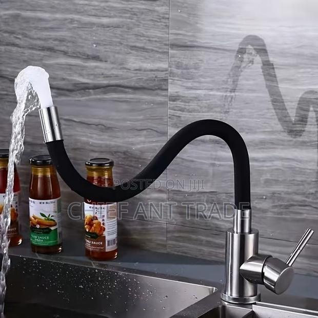 Flexible Tap / Faucet for Kitchen Basin · Photo 1