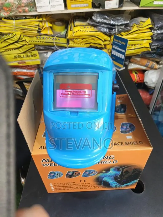 Auto Darkening Welding Face Shield · Photo 1