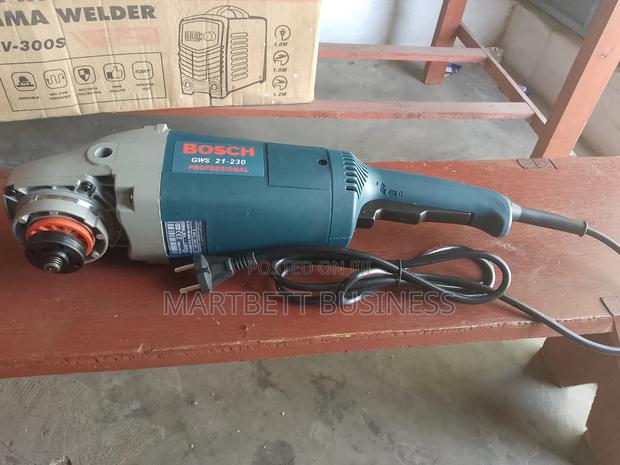 2300W Bosch Angle Grinder and Cutting Machine · Photo 6