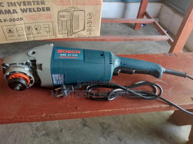 2300W Bosch Angle Grinder and Cutting Machine · Photo 3