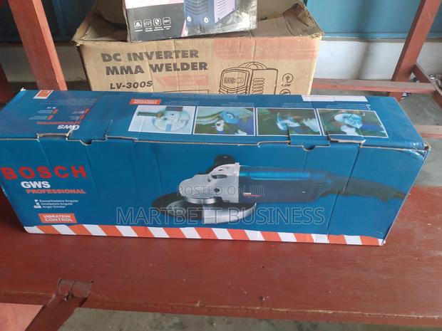 2300W Bosch Angle Grinder and Cutting Machine · Photo 2