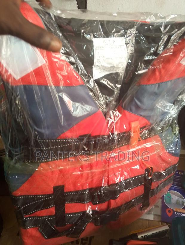 Swimming Life Jacket · Photo 5