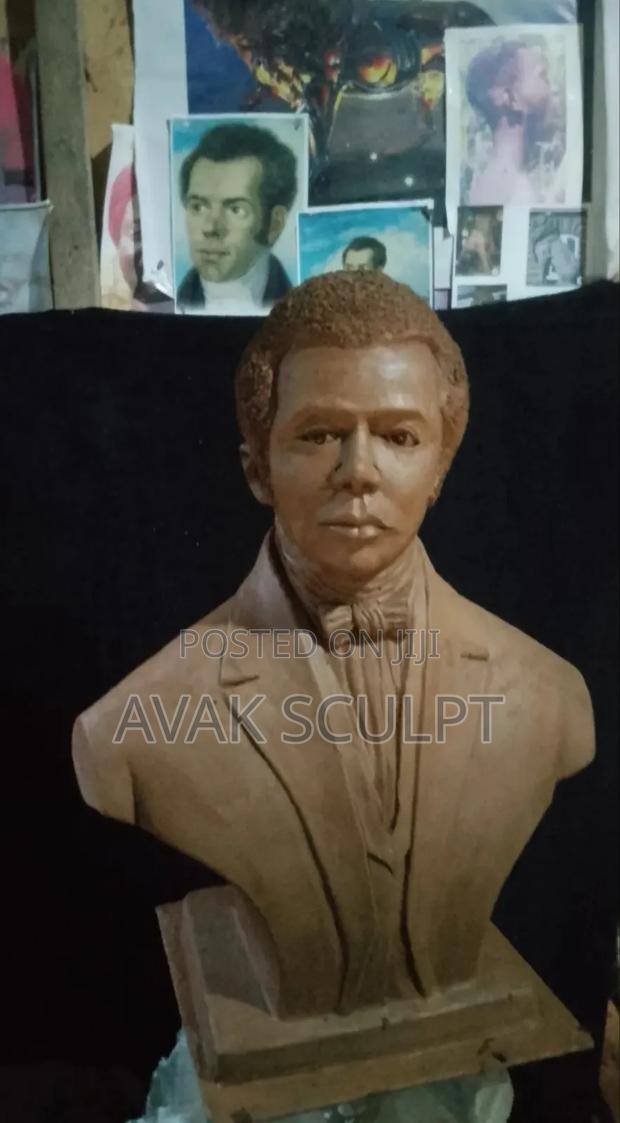 Portrait Bust ( Resin ) · Photo 5