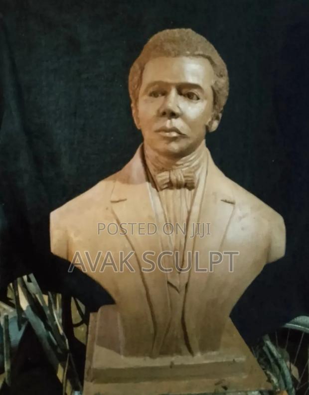 Portrait Bust ( Resin ) · Photo 4