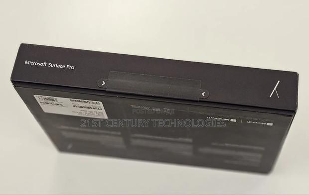 New Microsoft Surface Pro 11th Edition, a Copilot+ PC 16GB SSD 512GB · Photo 3