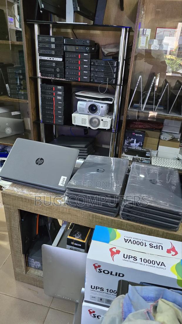 Laptop HP 250 G7 4GB Intel Celeron SSD 128GB · Photo 6