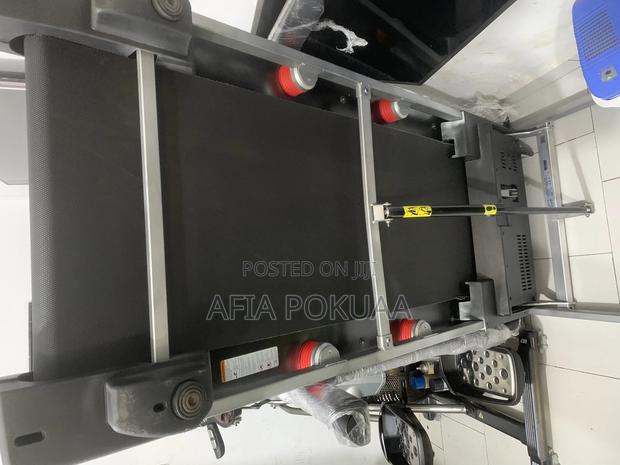 Nordictrack Treadmill · Photo 3