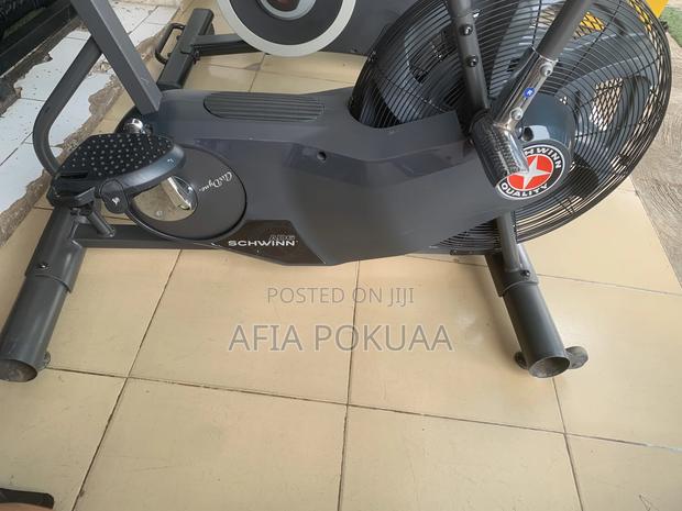 Schwinn Ad6 Bike · Photo 3