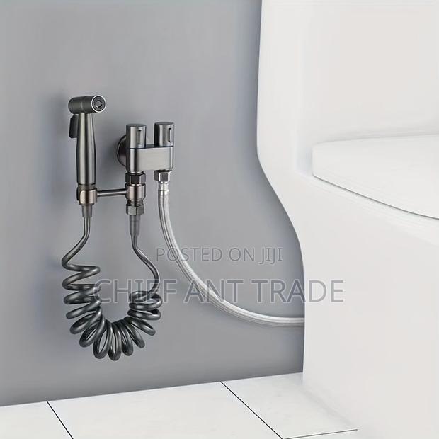Silver Bidet Pressure Gun. · Photo 2