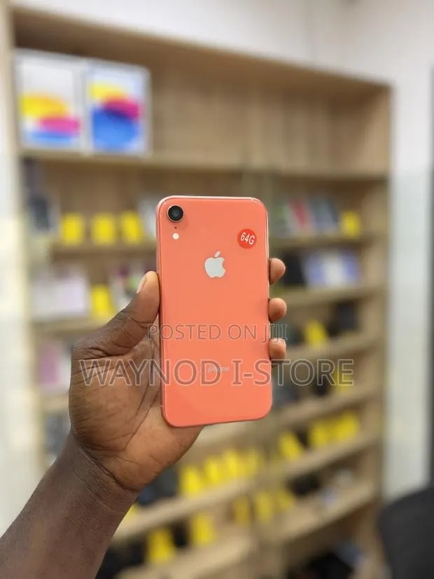 Apple iPhone XR 64 GB · Photo 1