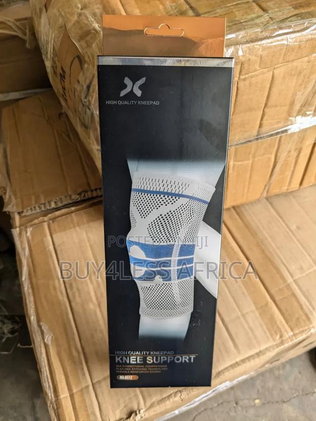 Elastic Knee Support · Photo 1