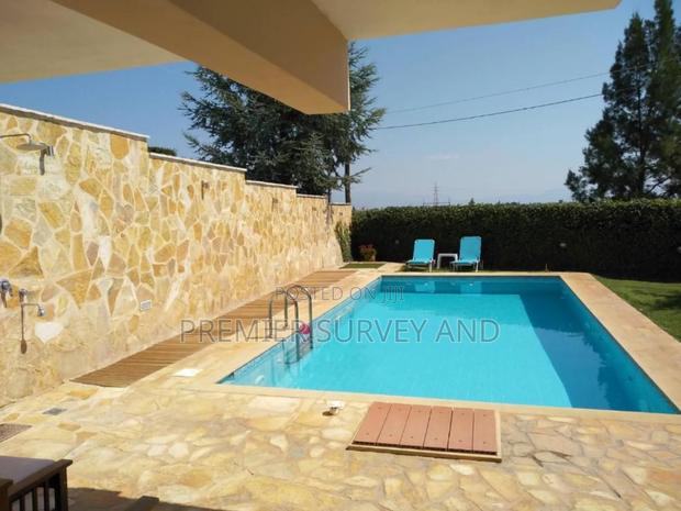 Quality Pool Construction · Photo 8