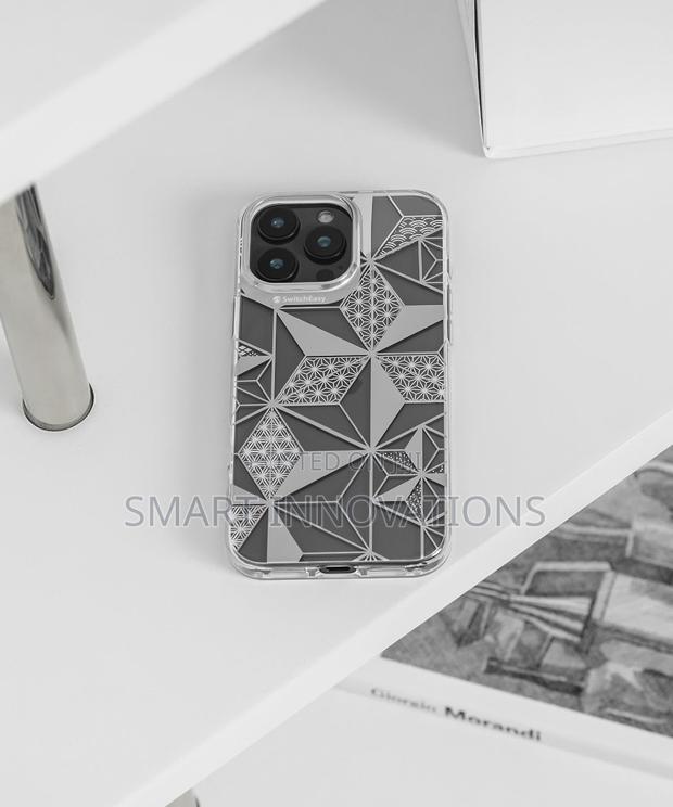 iPhone 16 Pro Artist 3D Shockproof Case · Photo 3