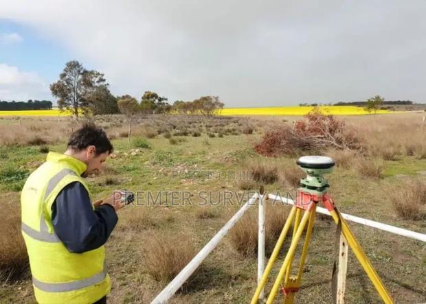 Professional Land Survey · Photo 4