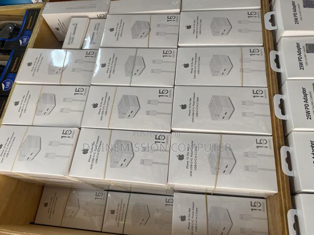 iPhone 15 Pro Max Charger 50w Type C to Type C · Photo 3