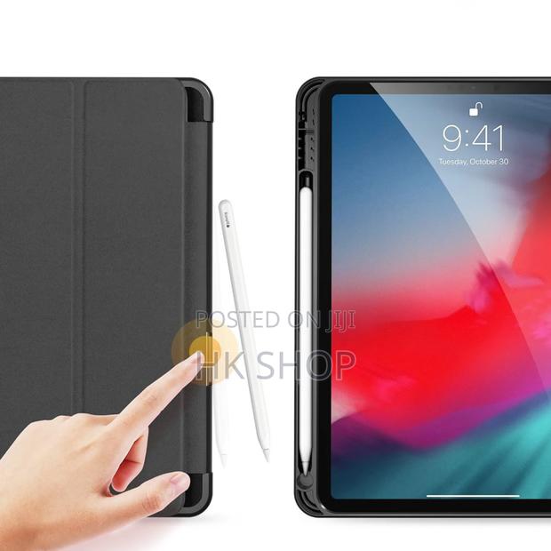 Apple iPad Air 5 Smart Cover Case With Pen Slot Space · Photo 3