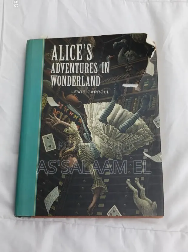 Alice's Adventures in Wonderland (Lewis Carrol) · Photo 1