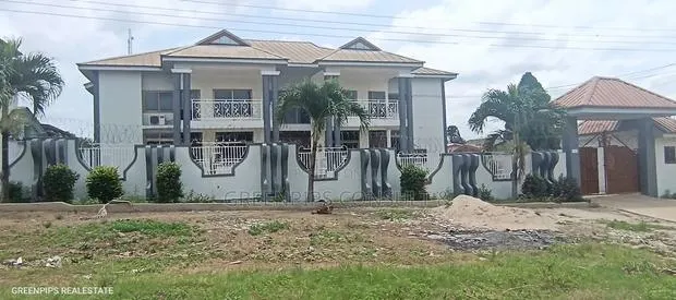 8bdrm House in Krapa, Kumasi Metropolitan for sale · Photo 1