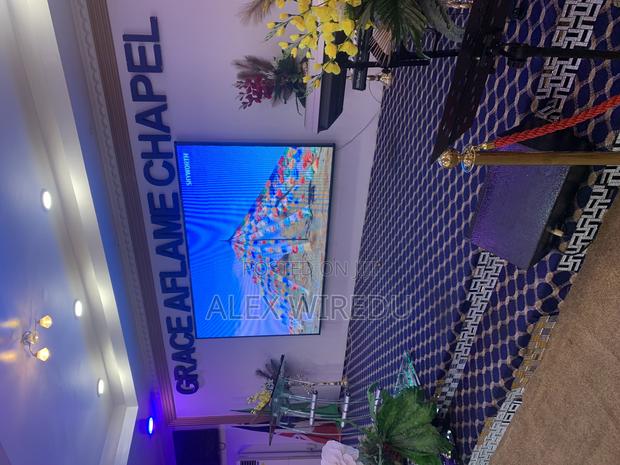 LED Display · Photo 4