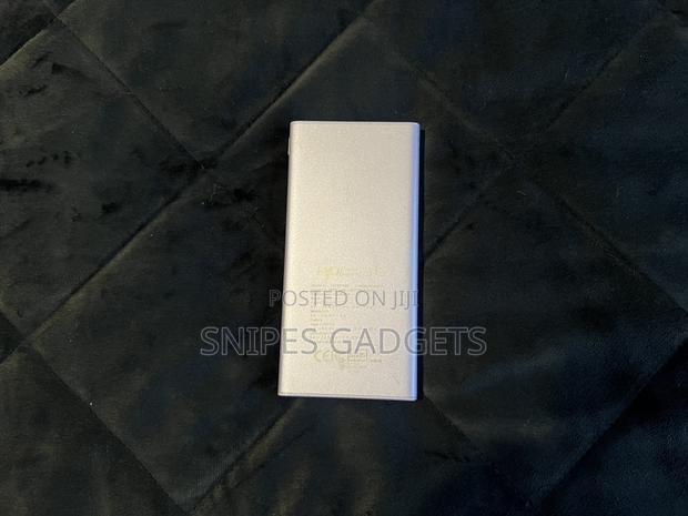 VERBATIM Wireless Slim Power Bank (10,000mah) · Photo 7