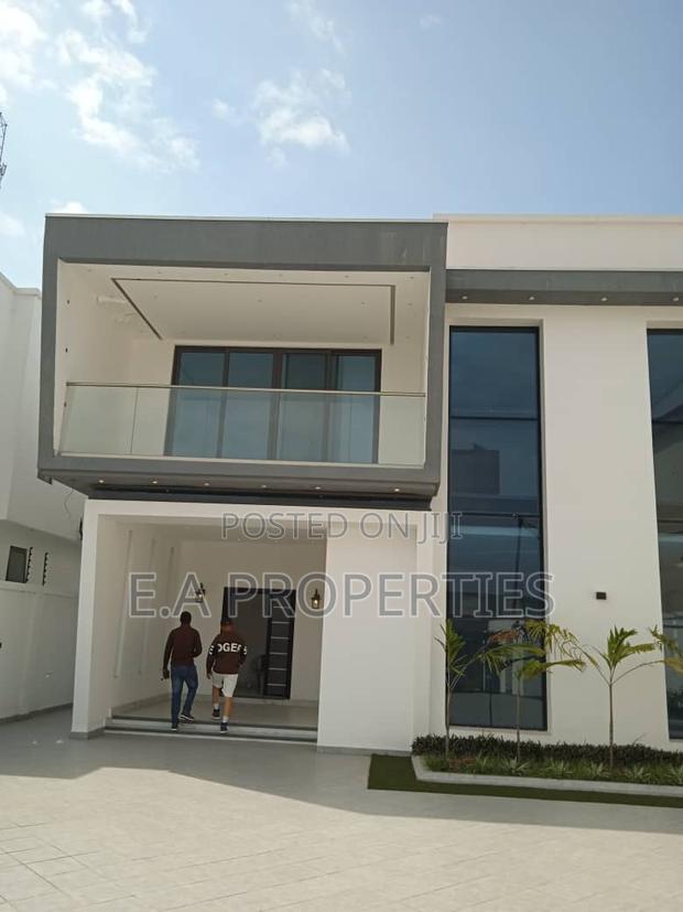 4bdrm House in E A Properties, American House for sale · Photo 2