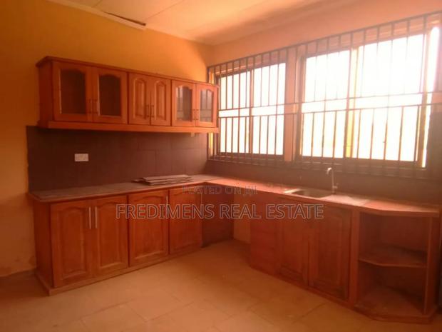 8bdrm House in Fredimens Real, Kumasi Metropolitan for sale · Photo 6
