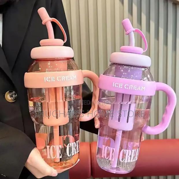 Plastic Tumbler · Photo 1