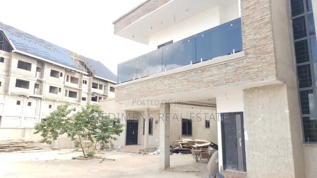 7bdrm House in Fredimens Real, Kumasi Metropolitan for sale · Photo 1