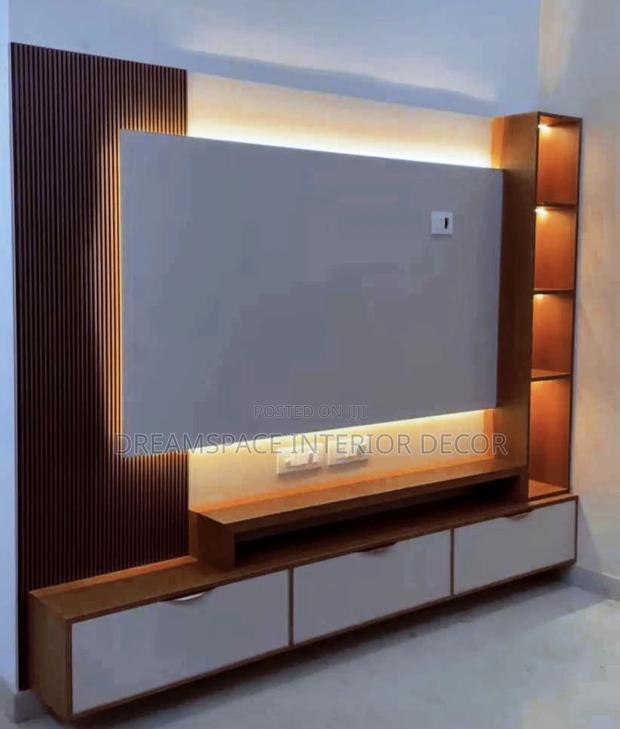 Affordable Tv Unit Design · Photo 2