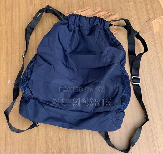 Adidas String Bag · Photo 2