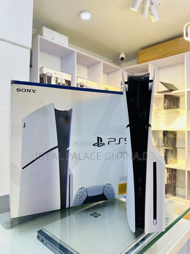 Pre Own New Ps5 Slim 1tb With Games · Photo 2